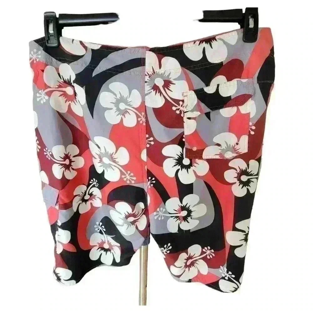 Shaka Surfwear Men's Red & White Hawaiian Swim Board Shorts/ Size 40 Waist - Picture 2 of 8